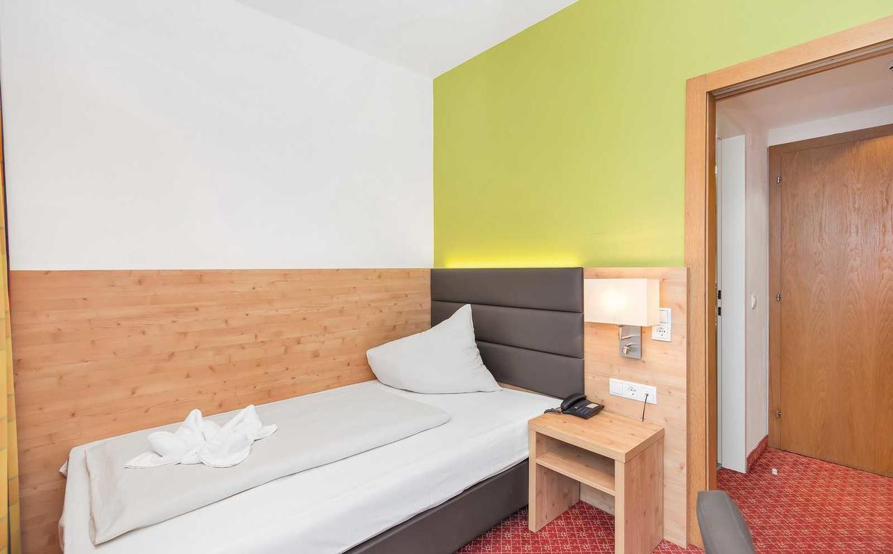 Roessl-dependance Neue Post Hotel